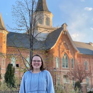 Meet your Posher, Abigail